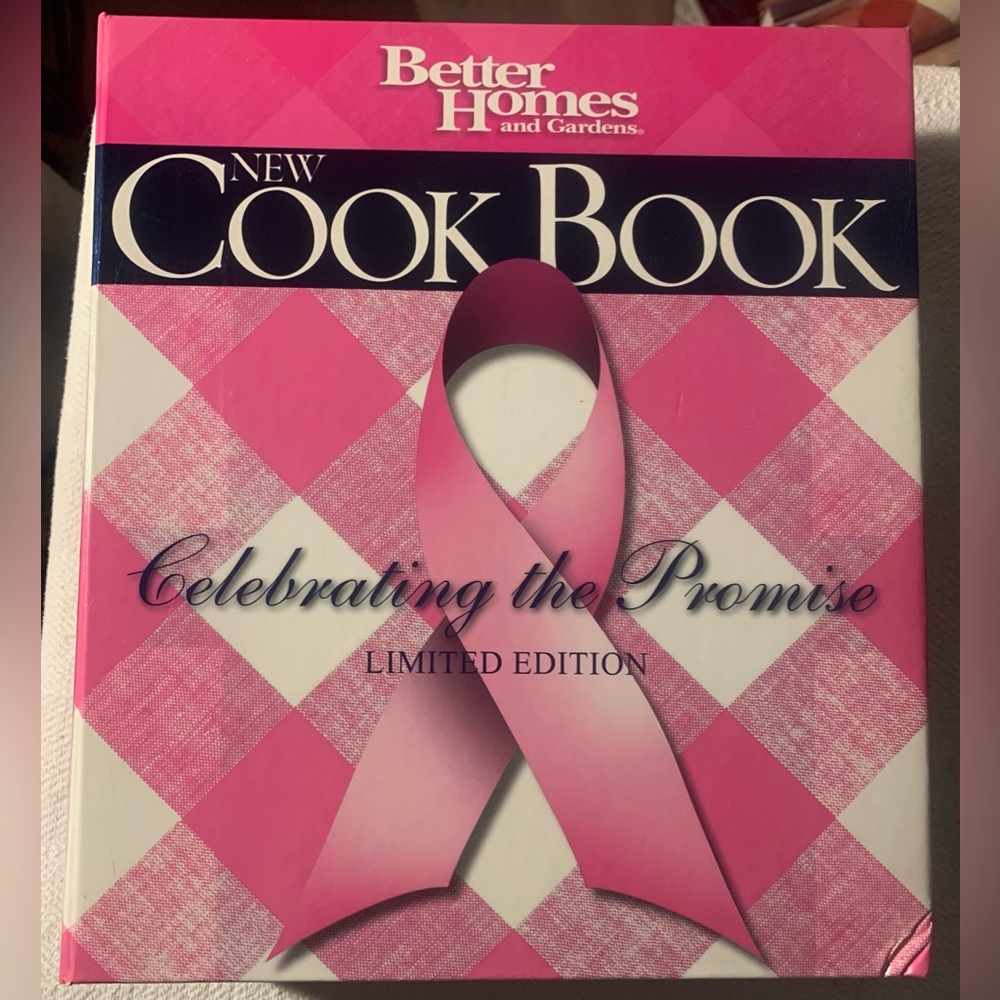 Better Homes and Gardens Pink Cook Book